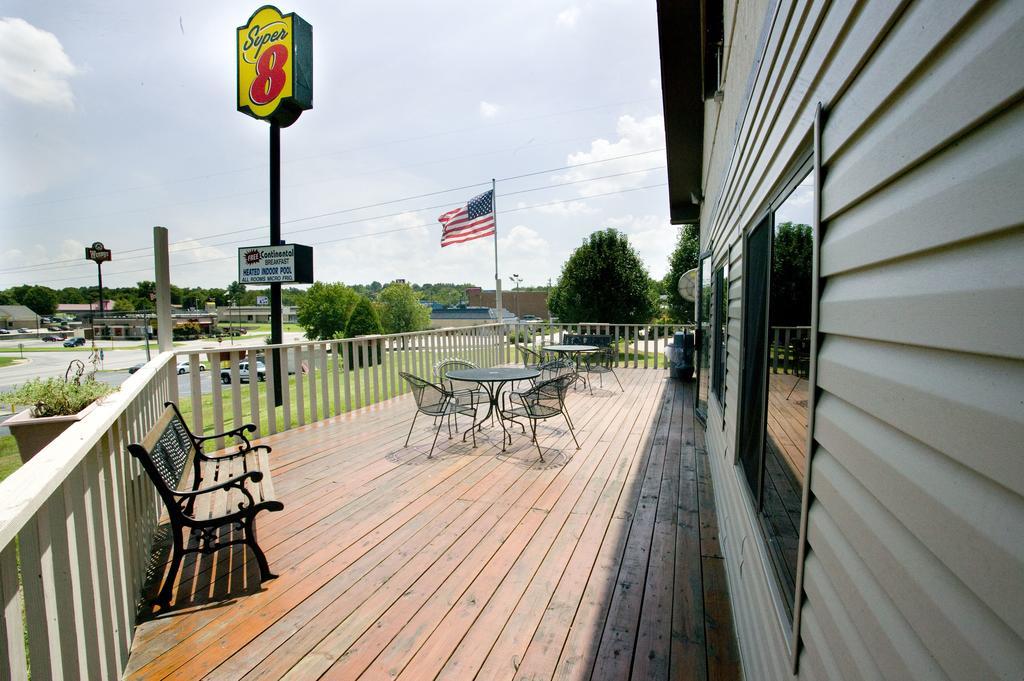 Super 8 By Wyndham Van Buren/Ft. Smith Area Extérieur photo